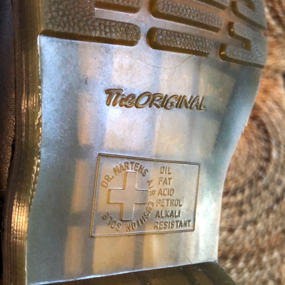 Women Dr Martens Air - image 7